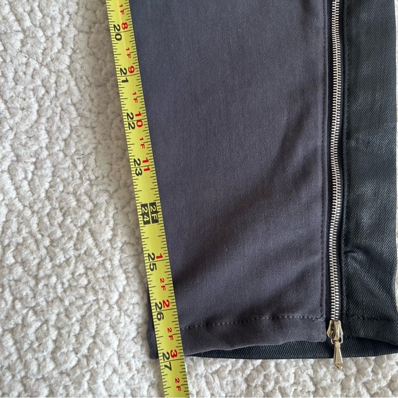 7 For All Mankind Black & Charcoal Contrast Zip Pants (Size‎ 30) - Picture 12 of 12